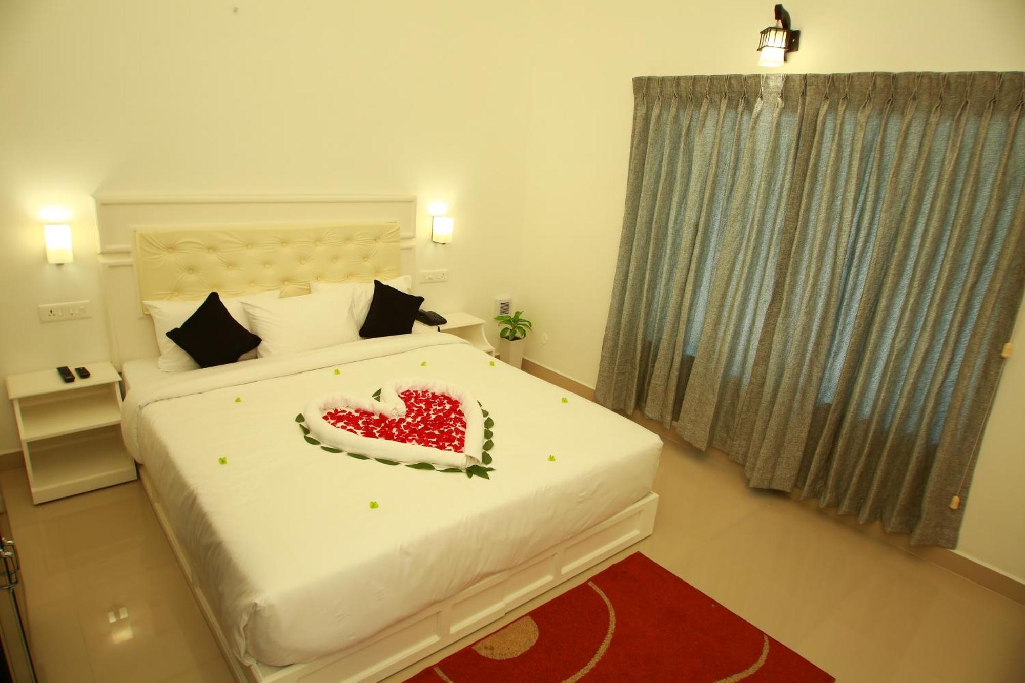Olive Periyar Apartment Thekkady Exterior photo